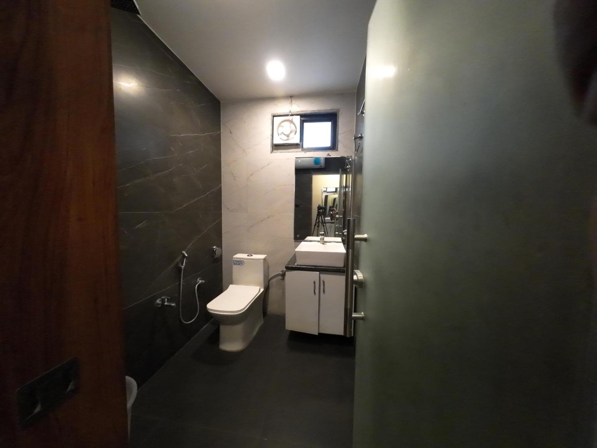 Hotel Hostel Vimal Ganga Ришикеш Экстерьер фото