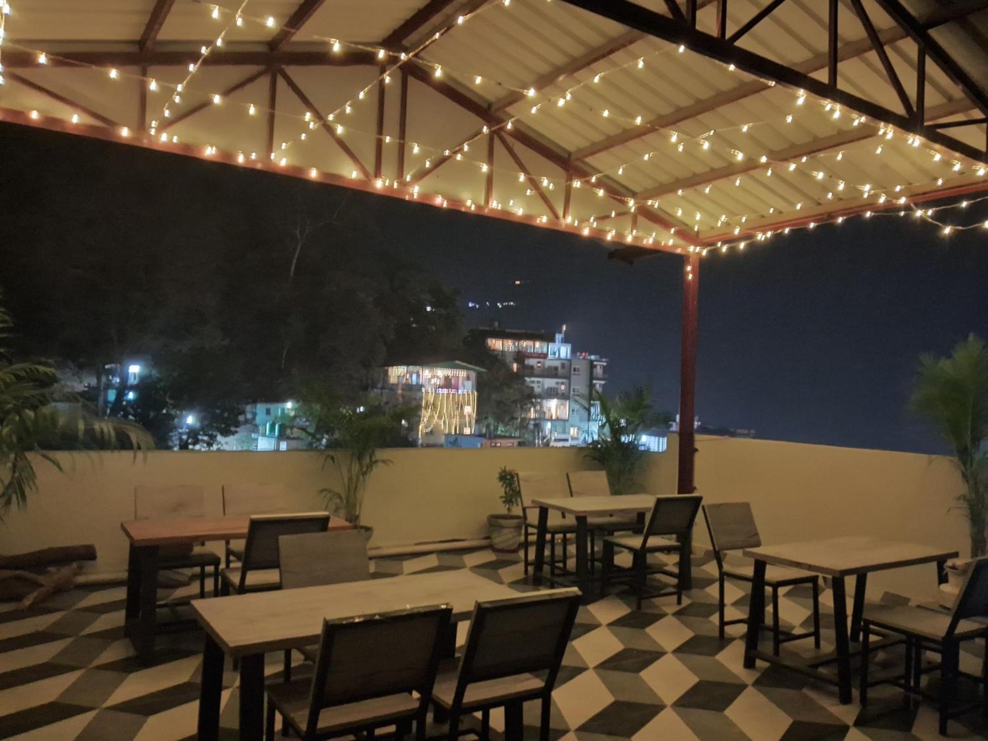 Hotel Hostel Vimal Ganga Ришикеш Экстерьер фото